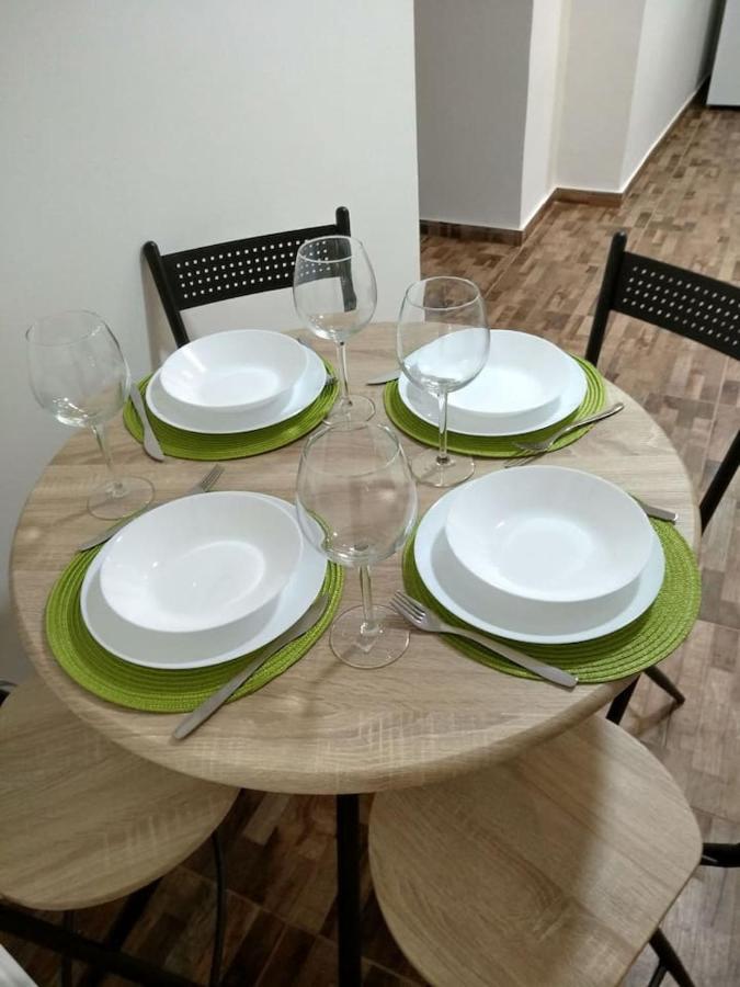 Athena's Home, Sunny Balkony 100m From Metro! * Athen