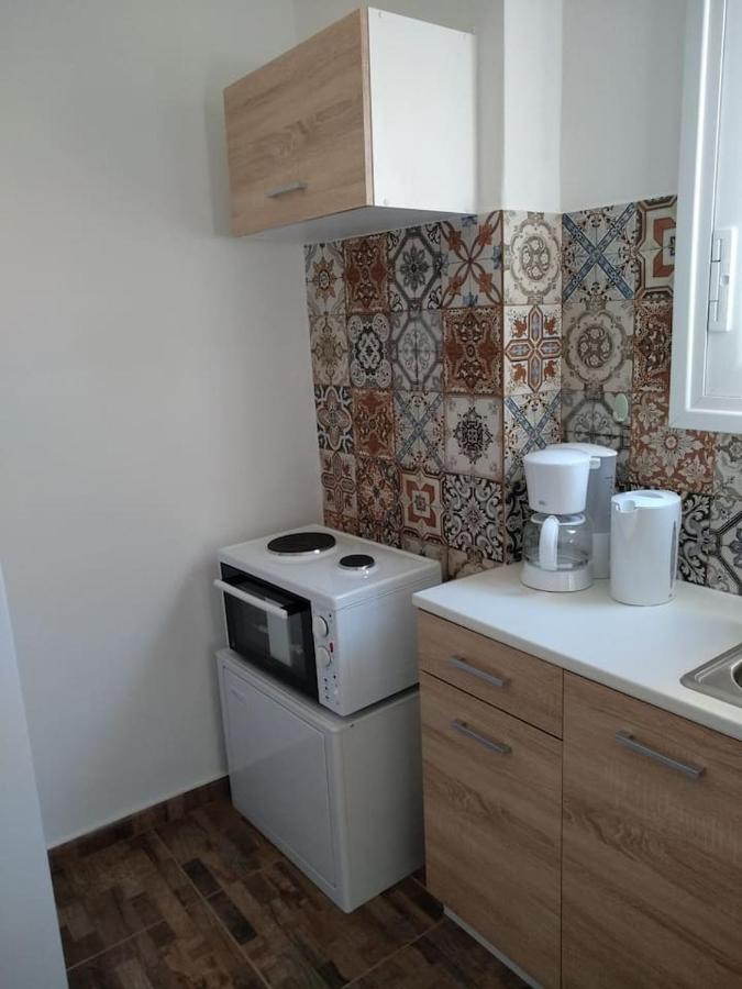 Athena's Home, Sunny Balkony 100m From Metro! *