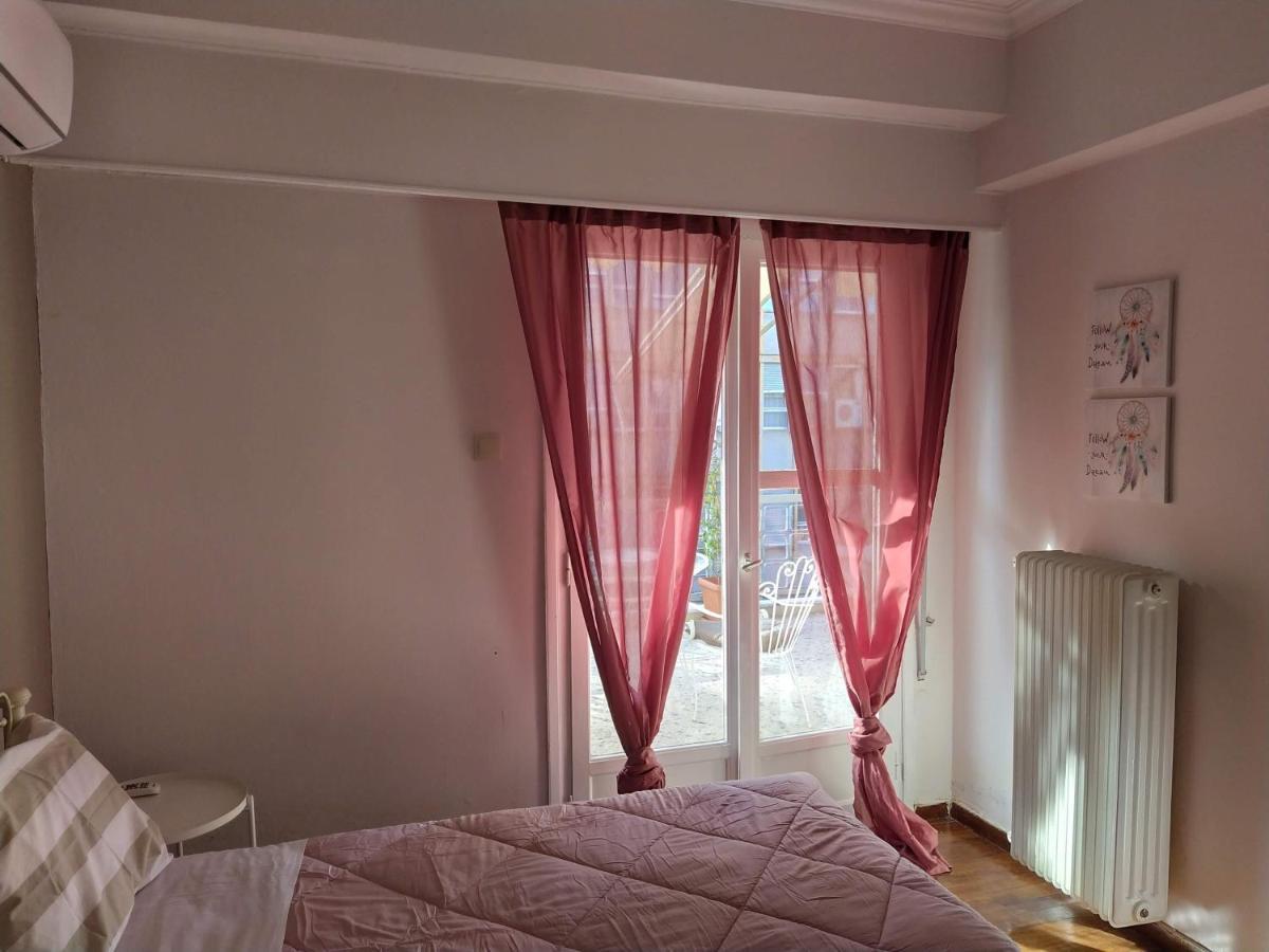 Athena's Home, Sunny Balkony 100m From Metro! Apartament